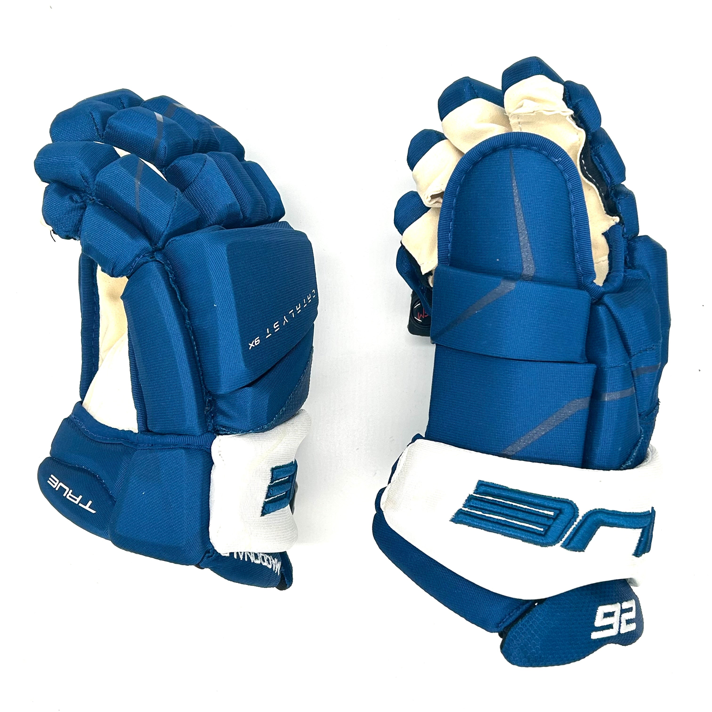 True Catalyst 9X - Gant NHL Pro Stock - Jacob Macdonald (Bleu/Blanc)